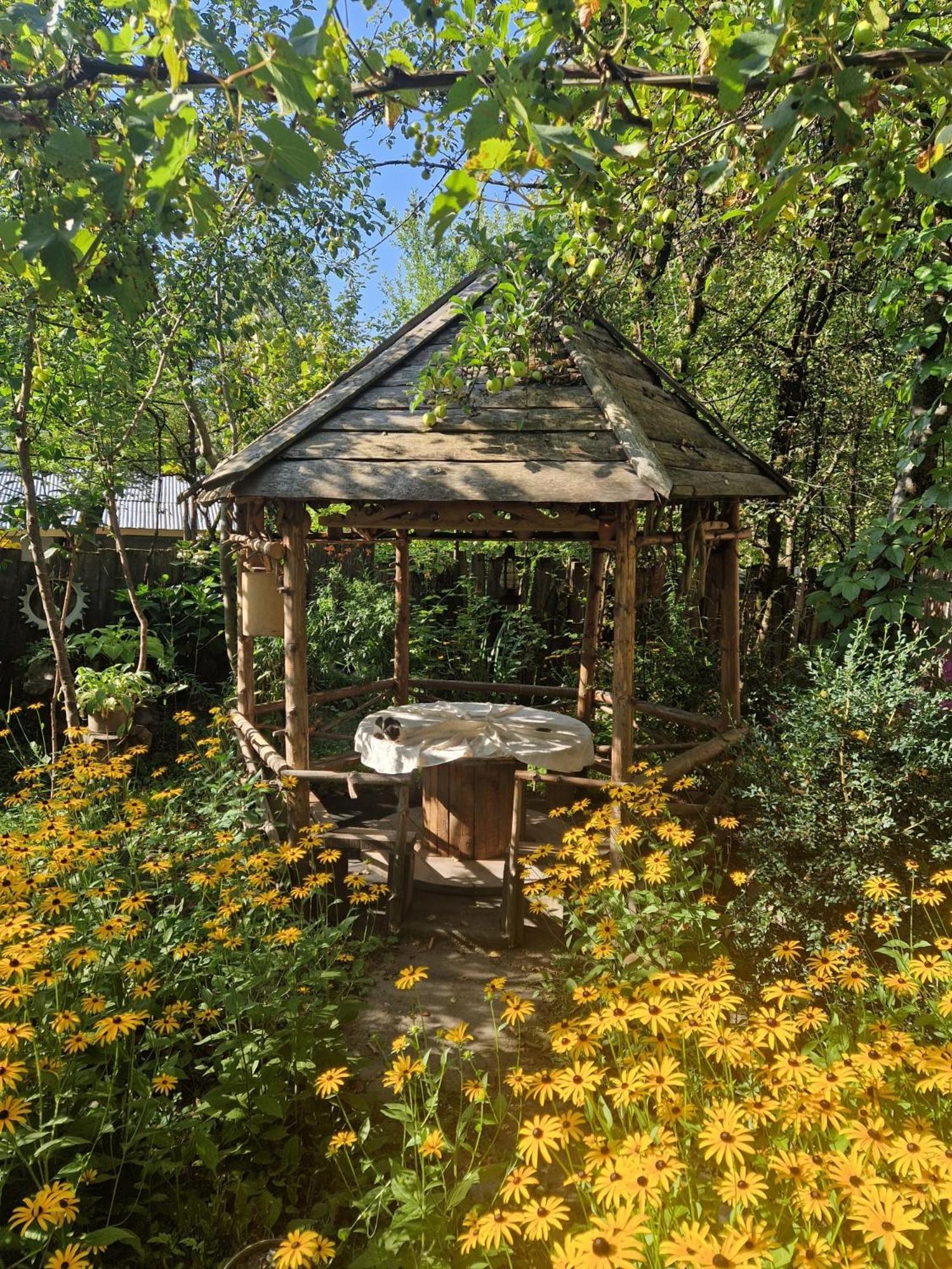 Guesthaus Svaneti Lentekhi Exterior foto