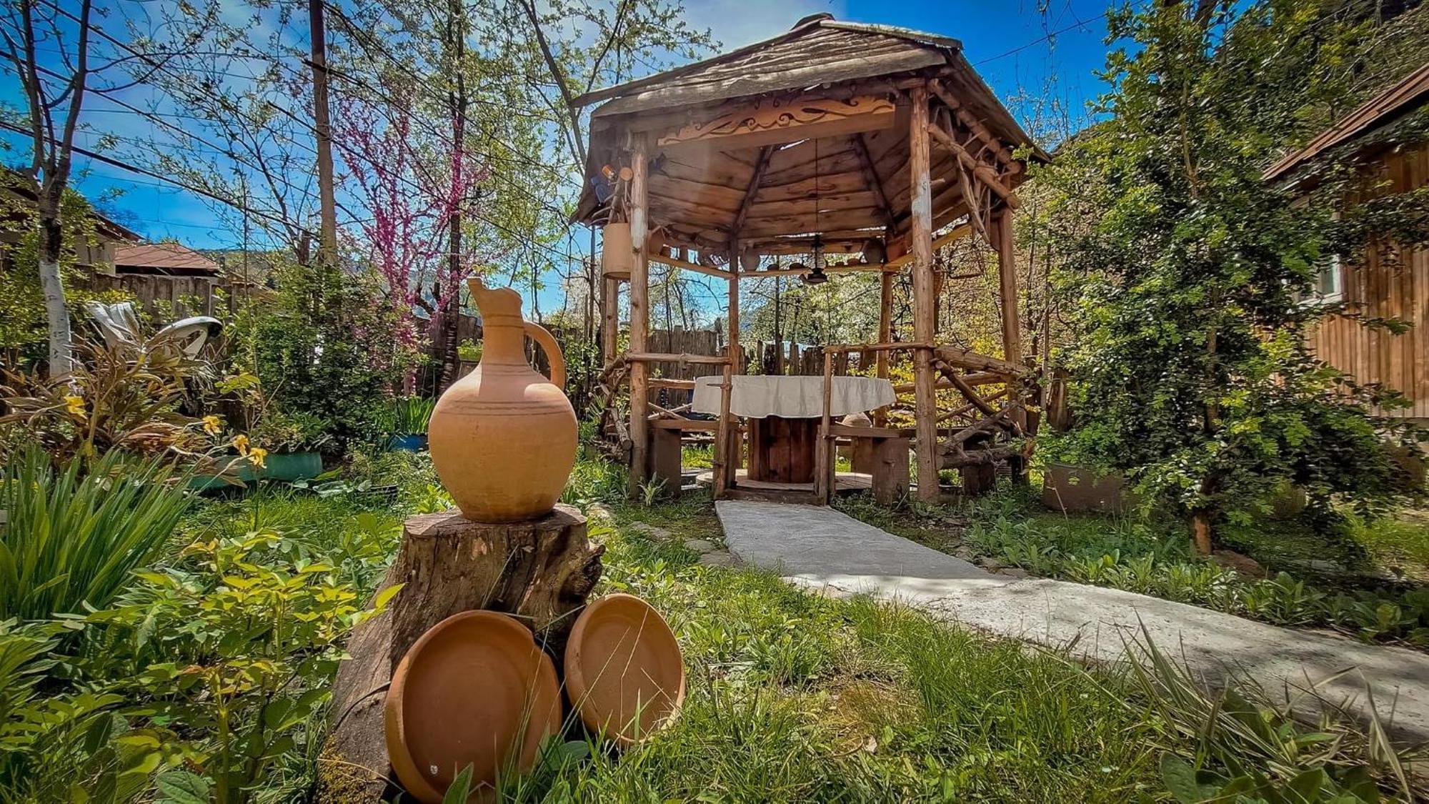 Guesthaus Svaneti Lentekhi Exterior foto