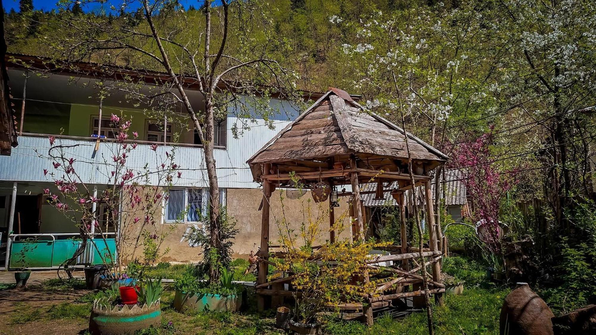 Guesthaus Svaneti Lentekhi Exterior foto